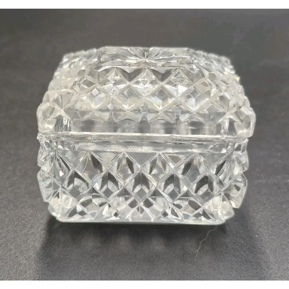 Vintage Small Crystal Casket Trinket Box Lid Starburst Crosshatch 2.75x2x2.5